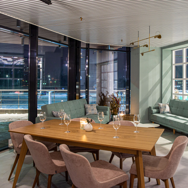 Urban Kitchen